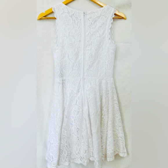 City Studios Juniors' Square-Neck Fit & Flare Skater Dress white size 3 - Picture 4 of 7